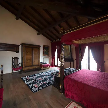 Castello Di Vigoleno