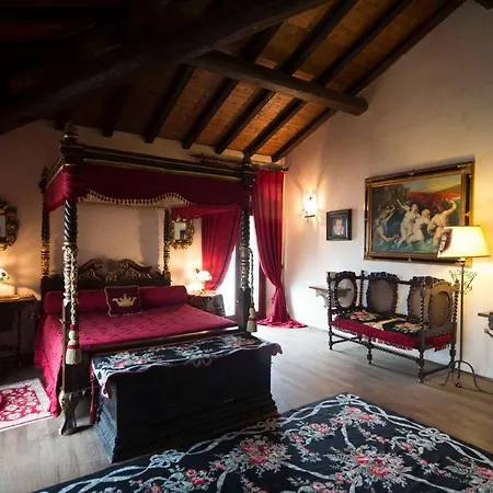 Castello Di Отель типа 