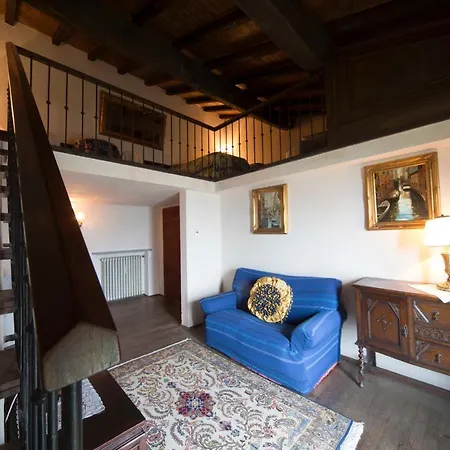 Castello Di Отель типа 