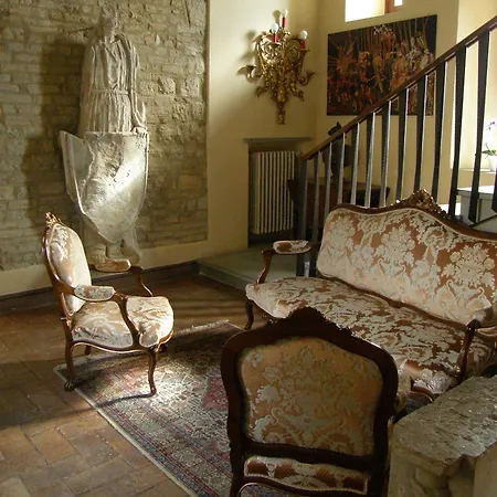 Castello Di Отель типа 