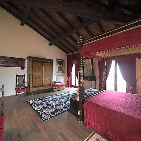 Castello Di Bed and breakfast 4*
