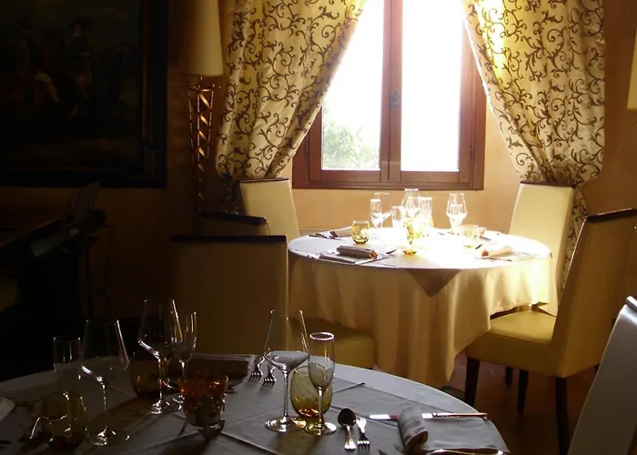 Alojamento de Acomodação e Pequeno-almoço Castello Di