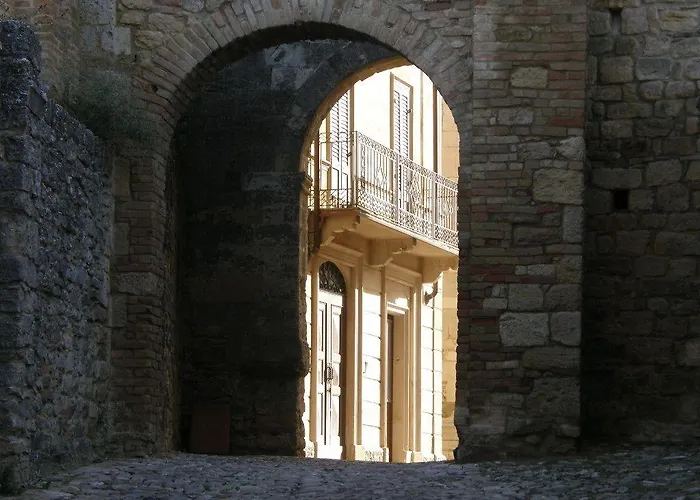 Castello Di Vigoleno