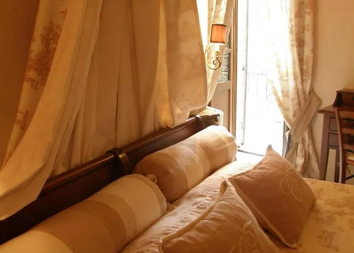 Castello Di Alojamento de Acomodação e Pequeno-almoço